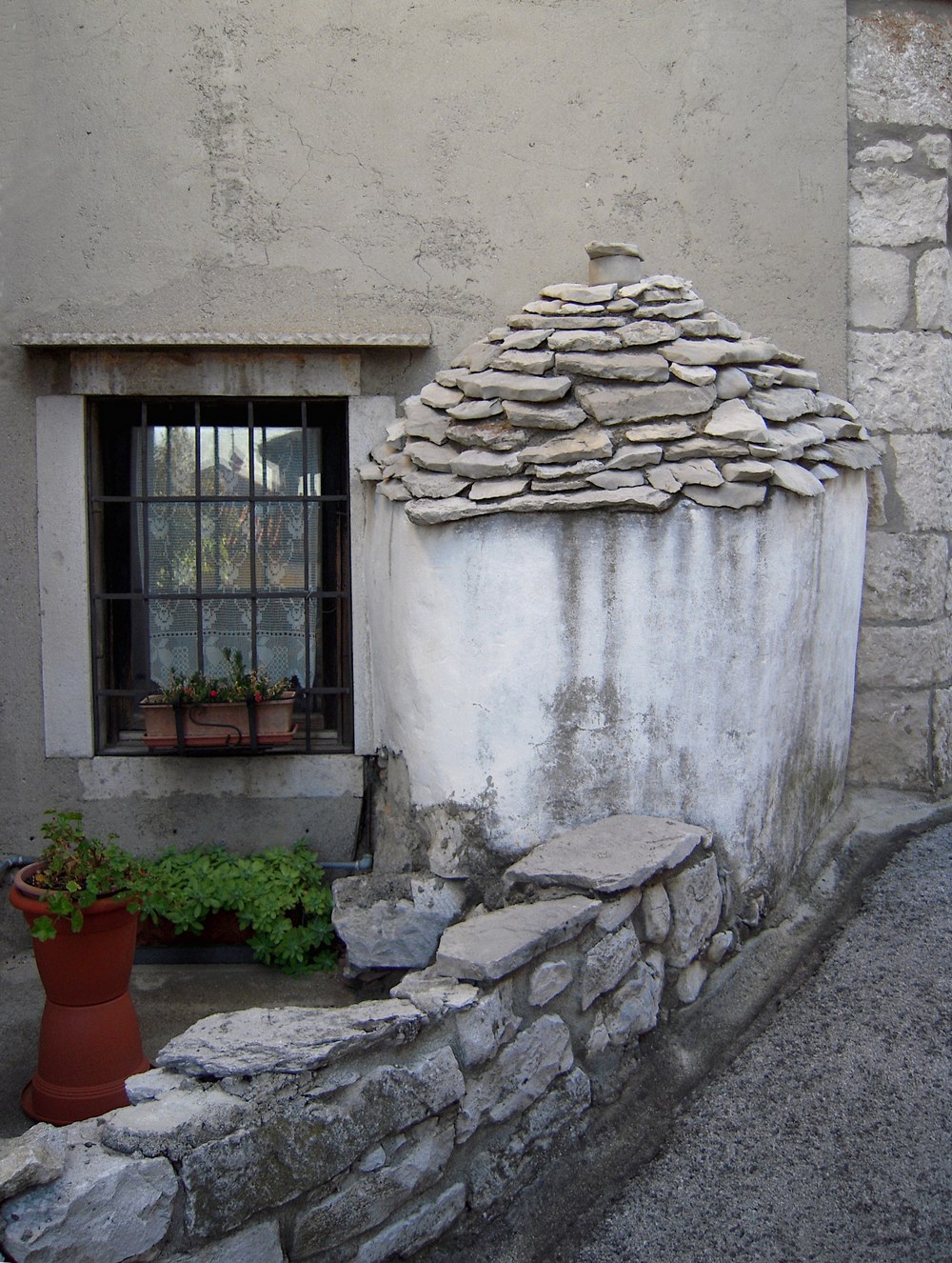 tettuccio in pietra