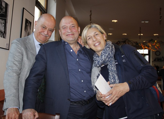 Da sx Il segretario generale del Ducato dei vini friulani Alessandro Salvin, il Duco Loris Secondo, Elena Orzan. Ph. Claudio Fabbro