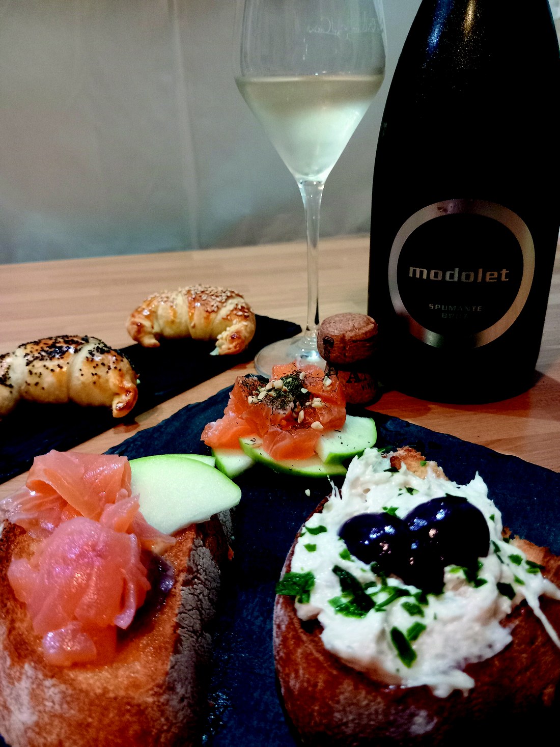 modolet abbinato on salmone e baccalà