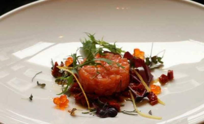 tartare di salmone di Bruno Barbieri, fonte Gambero rosso