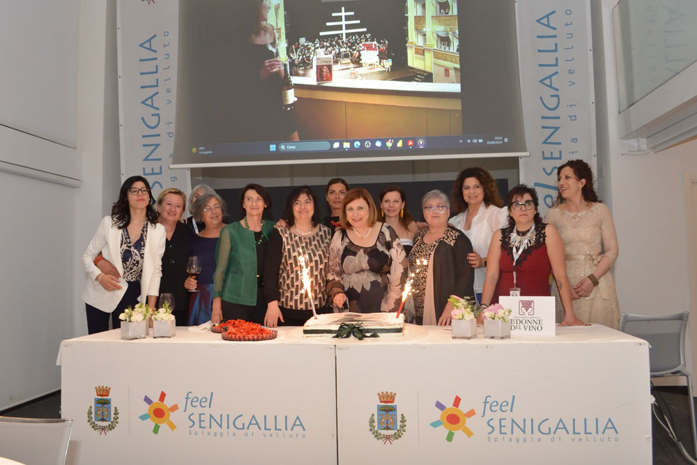 Donne del vino delle Marche con la presidente nazionale Daniela Mastroberardino