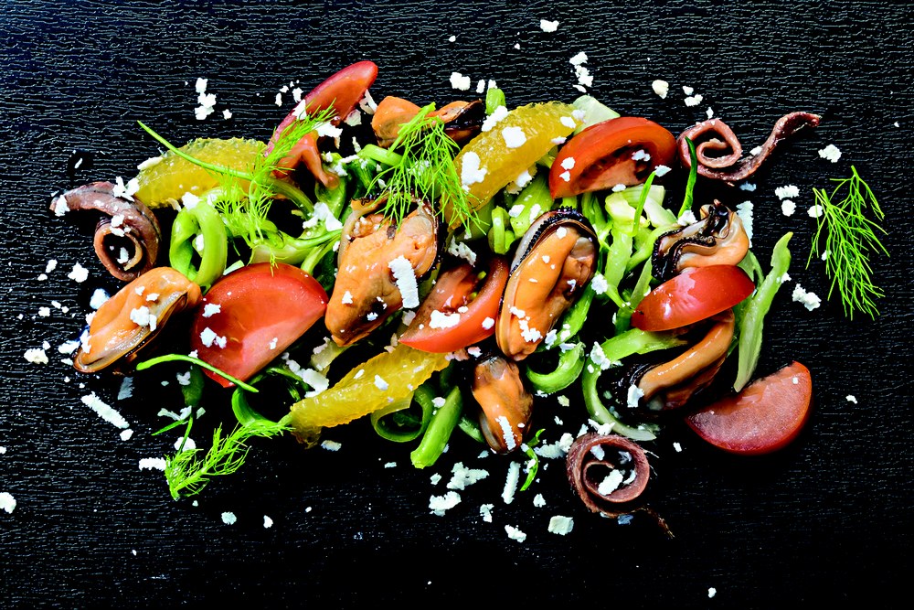 insalata di cozze con ricotta salata affumicata