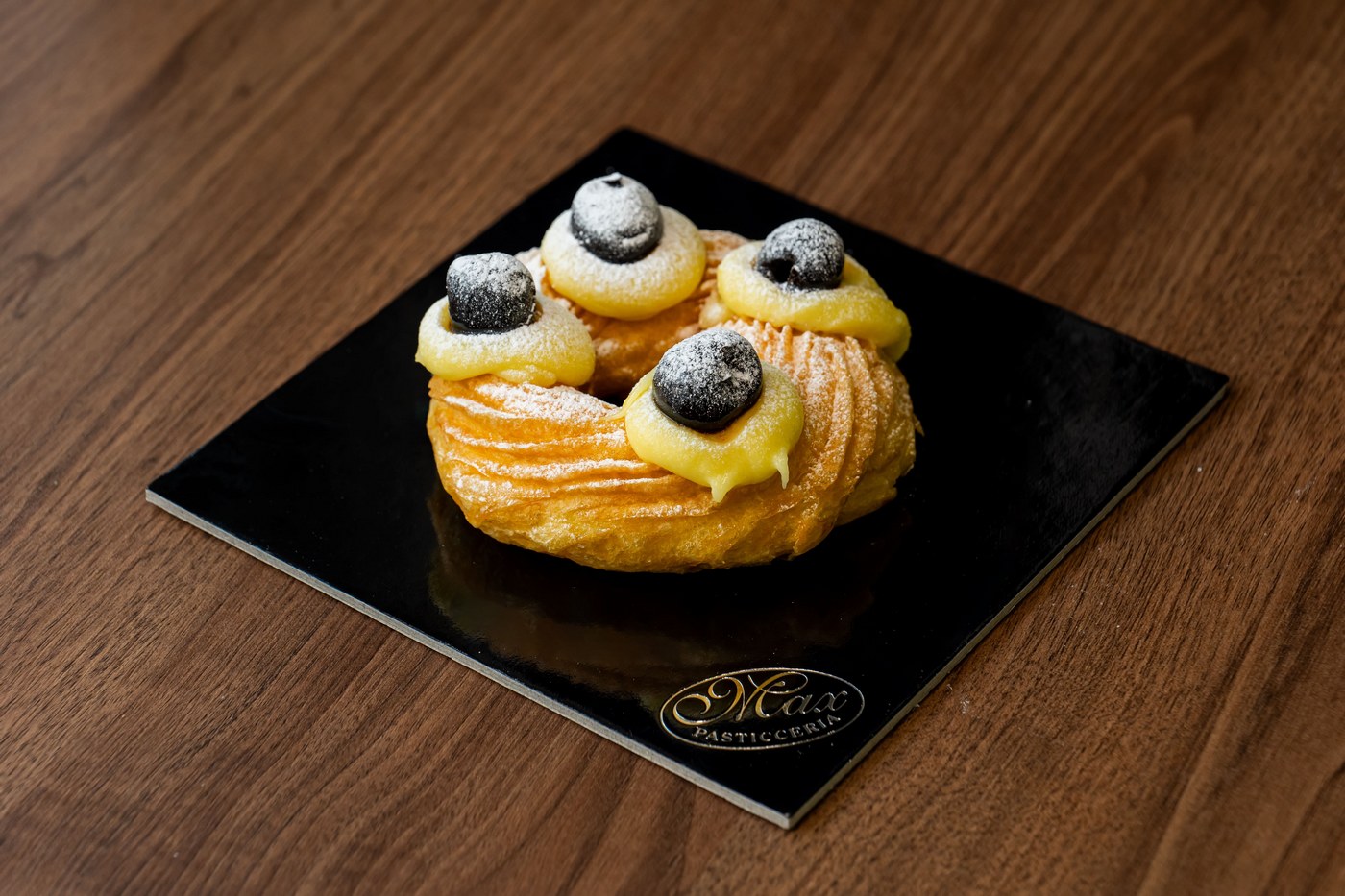 Bignè di San Giuseppe pasticceria Max