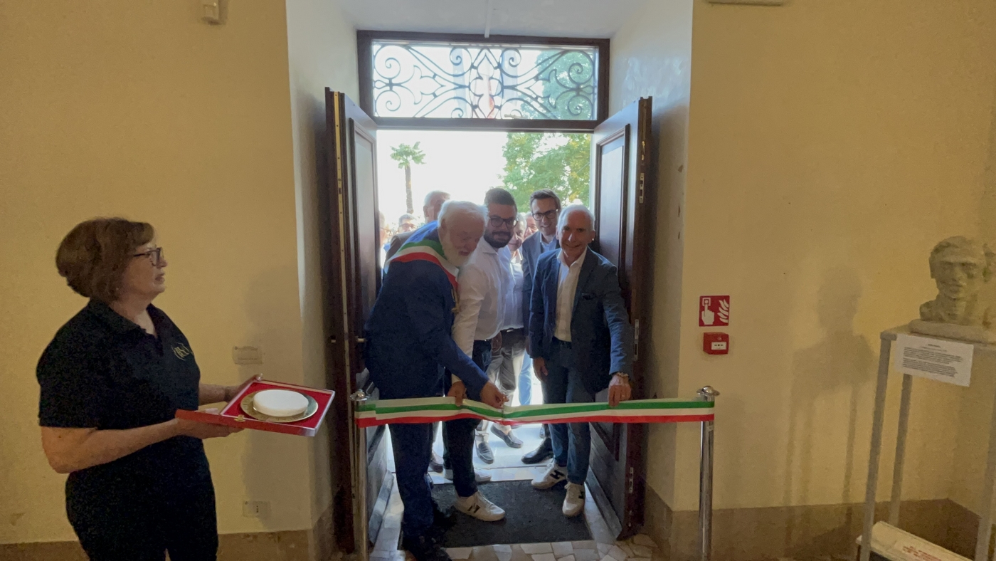 taglio del nastro