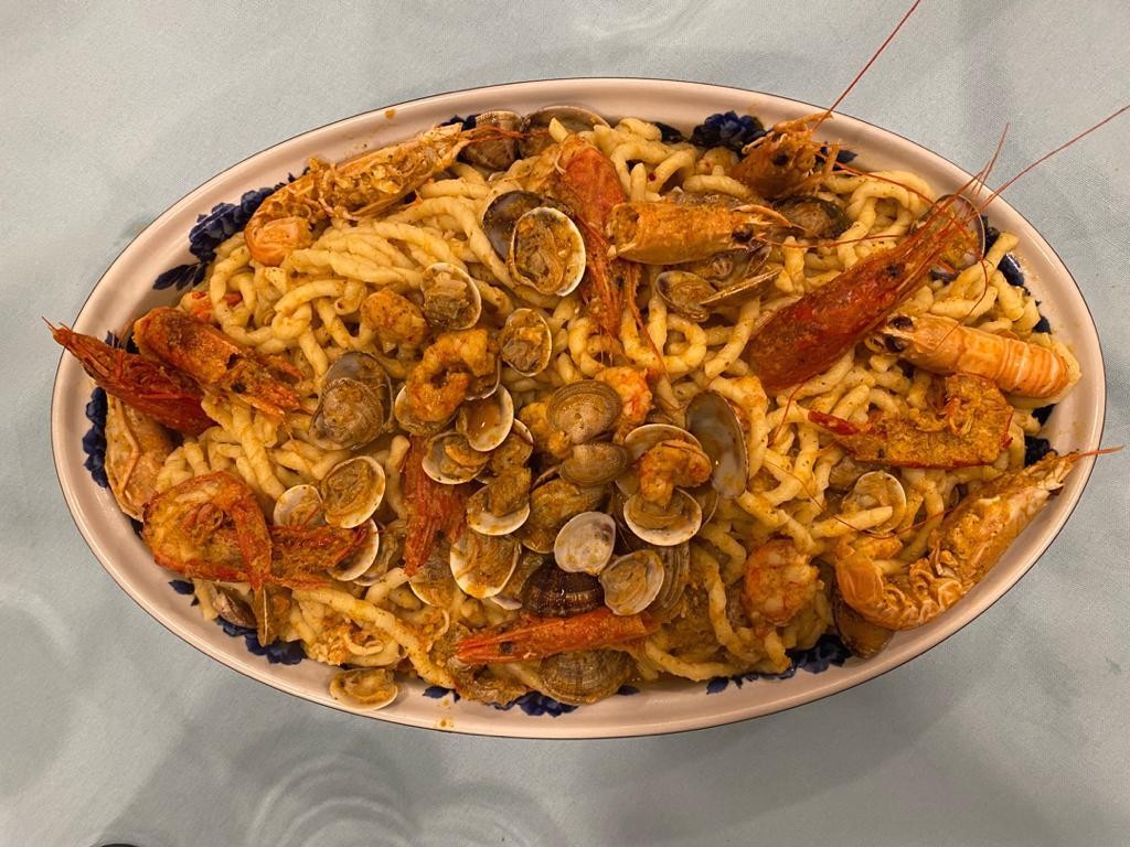 Busiate con gamberi di Mazara del Vallo e vongole