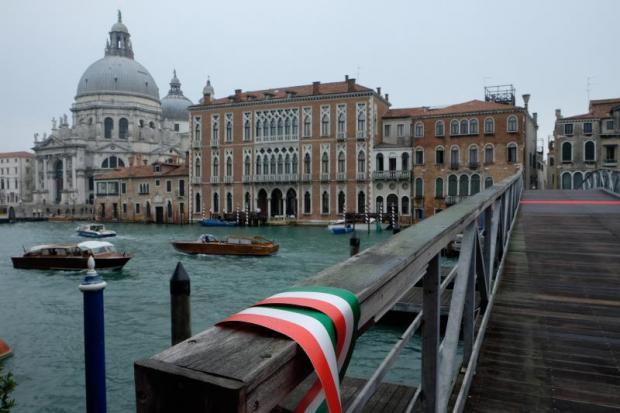 ponte provvisorio credit ph: Comune di Venezia