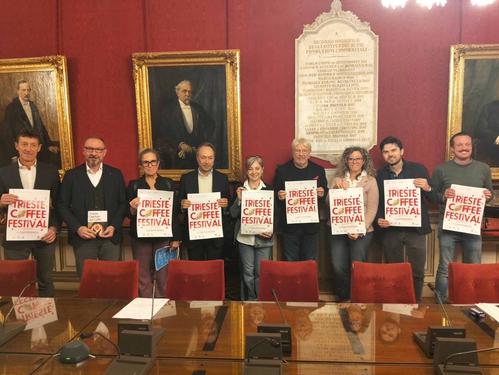 presentazione tieste caffe